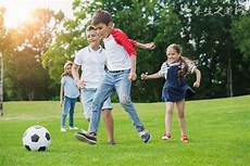 激光去红血丝怎么样激光去红血丝的主要原理就是利用了光子能穿透皮肤被